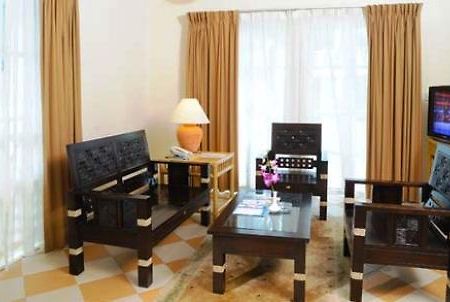 Residence Desa Lagoon Resort Порт-Диксон Номер фото